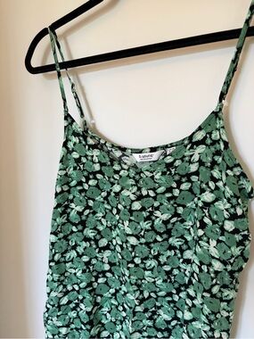 b.young Green Floral Print Adjustable Strap Cami